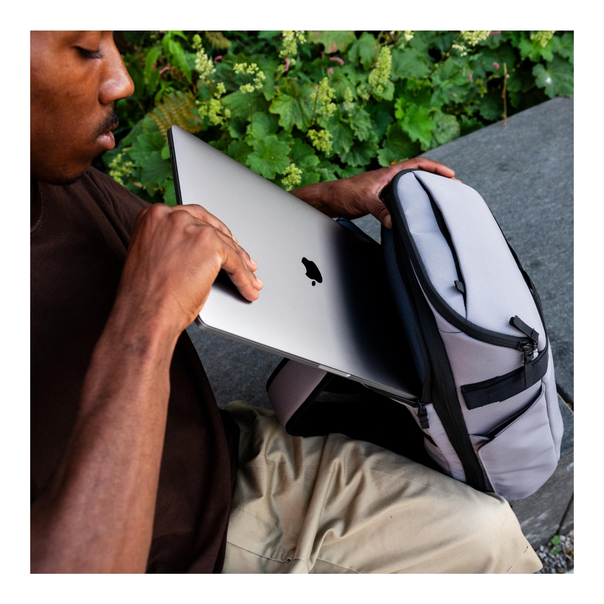 Peter Mckinnon Luma Camera Pack 18L