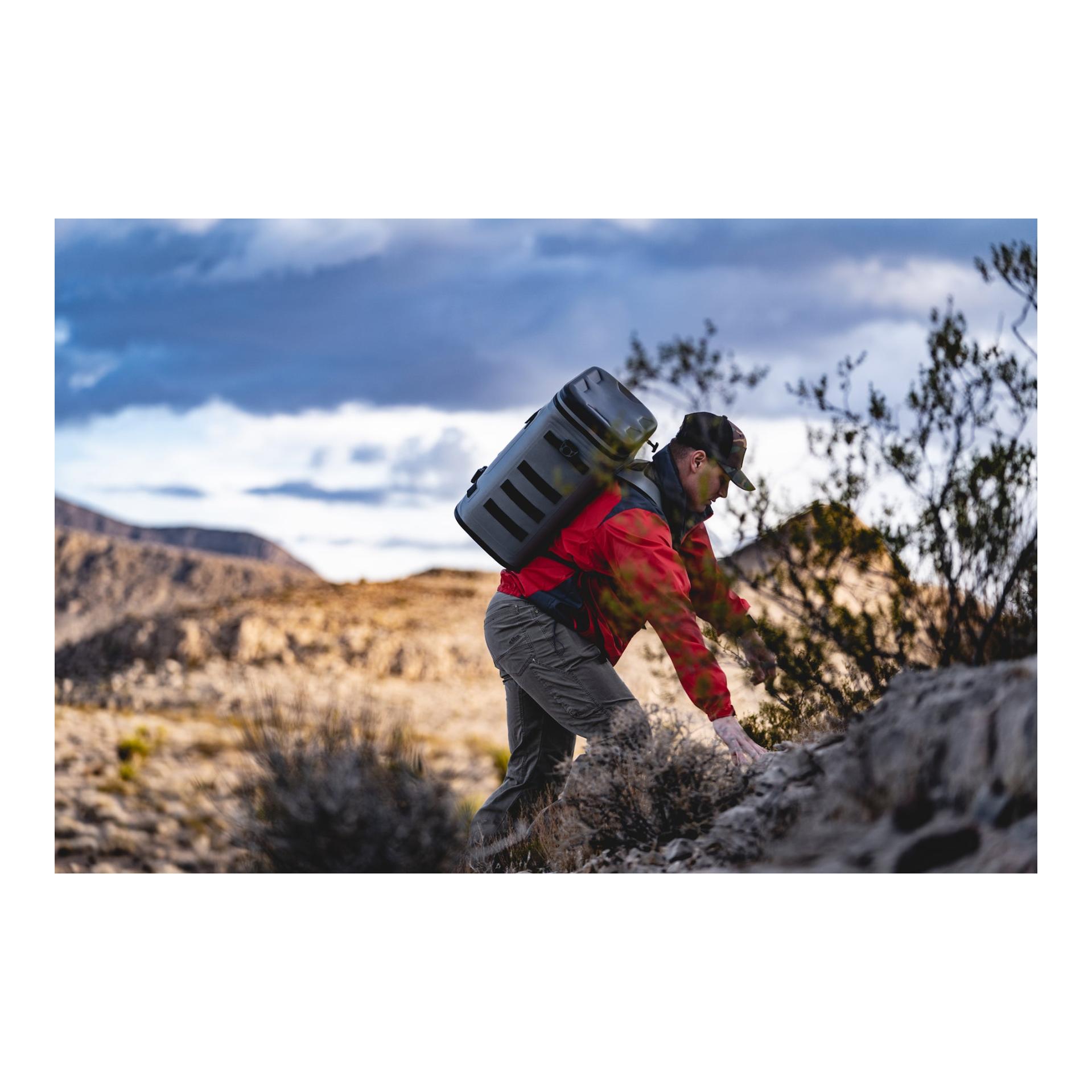 SOFT COOLER BACKPACK 13L - Kühlbox