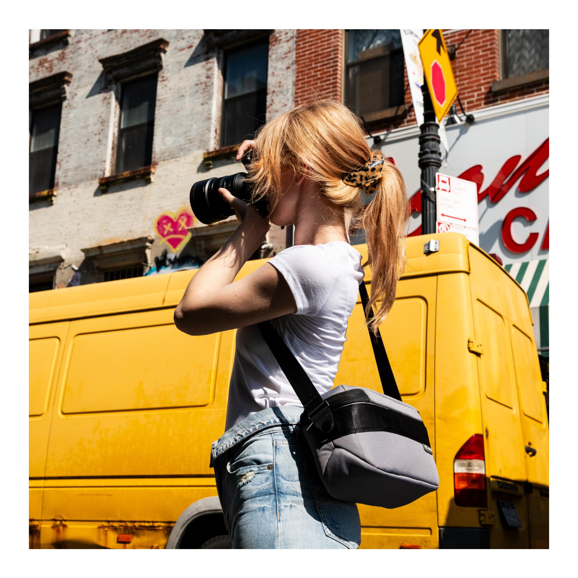 Peter Mckinnon Luma Camera Sling 9L