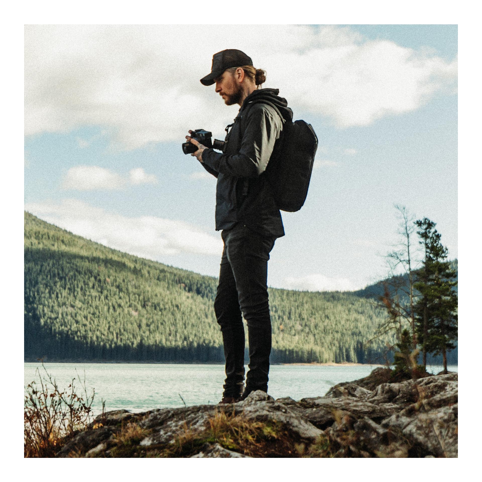 Peter Mckinnon Luma Camera Pack 18L